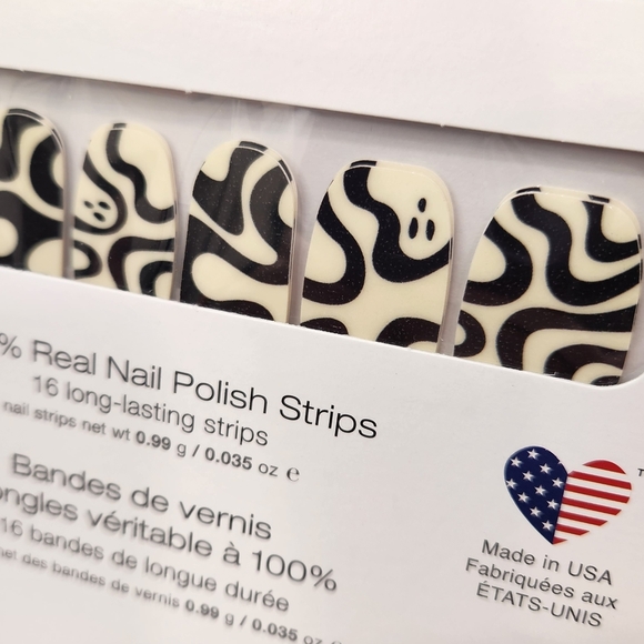 Color Street Glow In The Dark Halloween Set - Picture 2 of 5